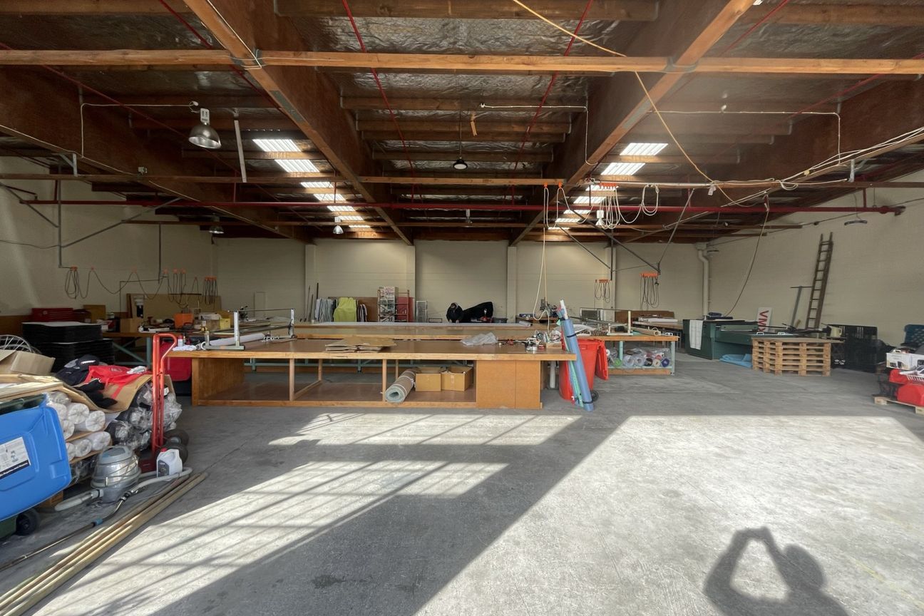 Well Presented Avondale Industrial - Bild 4