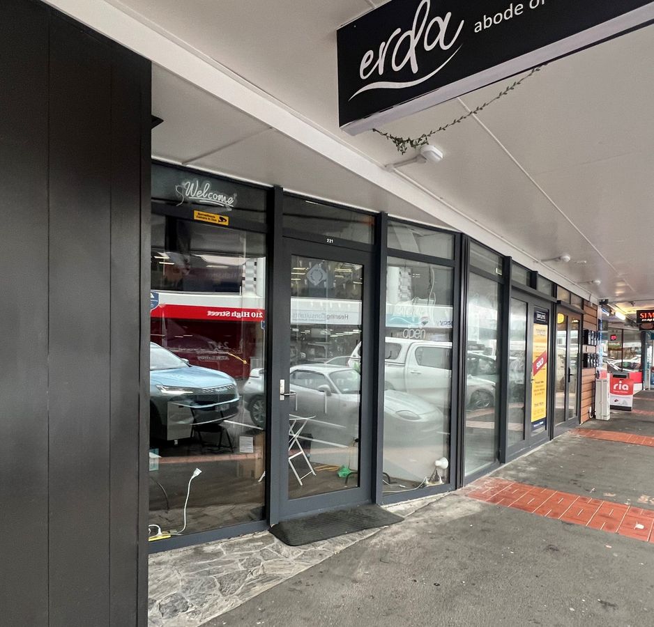 FOR SALE OR LEASE - Retail showroom or Offices - Ansicht 3