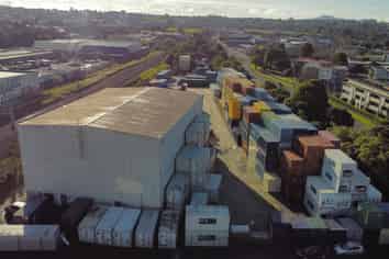 High Stud Warehouse And Large Yard