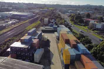 High Stud Warehouse And Large Yard