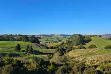 450 Komokoriki Hill Road, Makarau