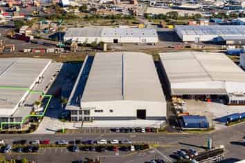 Design Build | 15,569m2 | Penrose