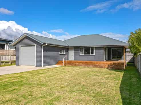 35 Mary-ellen Place, Coromandel