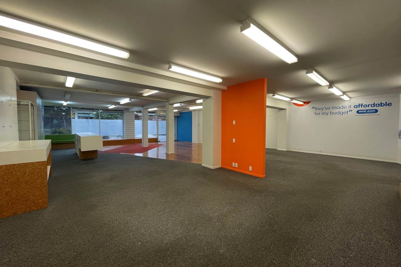 RETAIL NEAR WESTCITY SHOPPING CENTRE IN HENDERSON - Ansicht 3