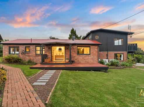 91 Victory Road, Laingholm