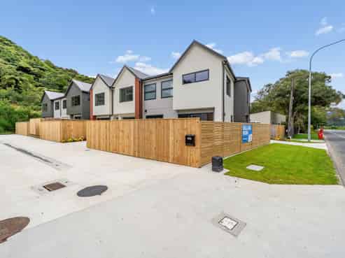 60-62 Akatarawa Road, Brown Owl
