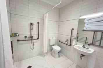 NORTH SHORE MOTEL BUSINESS OPPORTUNITY
