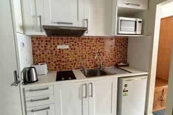 NORTH SHORE MOTEL BUSINESS OPPORTUNITY
