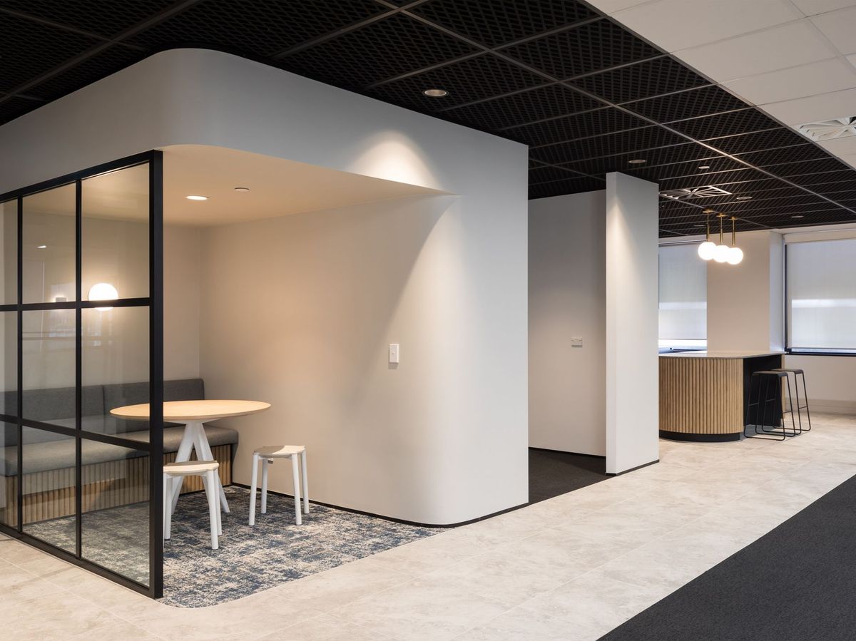 Spectacular Opportunity in the AON Centre - Ansicht 2