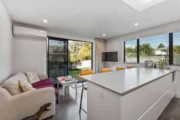 39 Belt Road, Moturoa