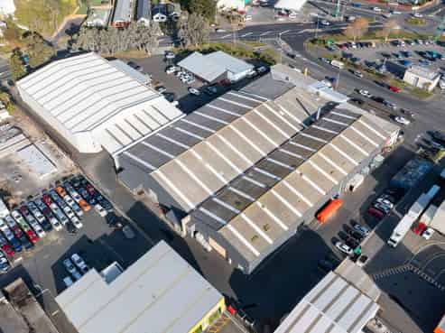 Large warehousing & logistics site for lease