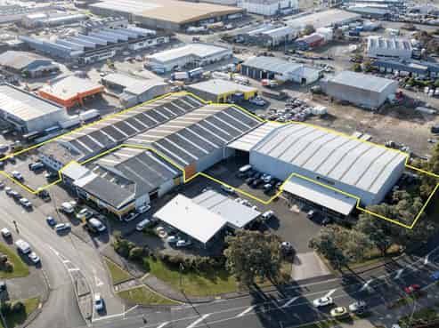 Large warehousing & logistics site for lease