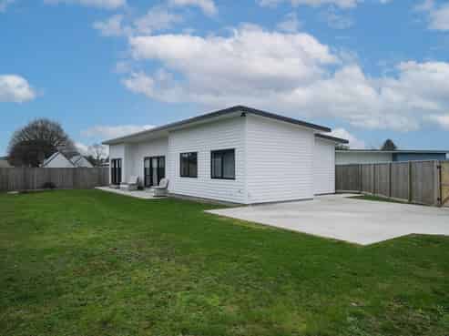 4, 5 and 6 Gibson Place, Dannevirke