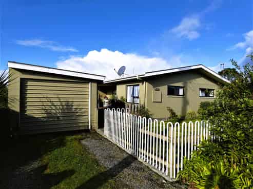 75A Romilly Street, Westport