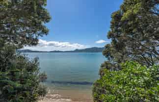 156 One Tree Point Road, One Tree Point