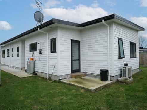 6 Gibson Place, Dannevirke