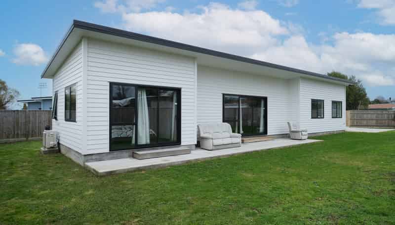 6 Gibson Place, Dannevirke