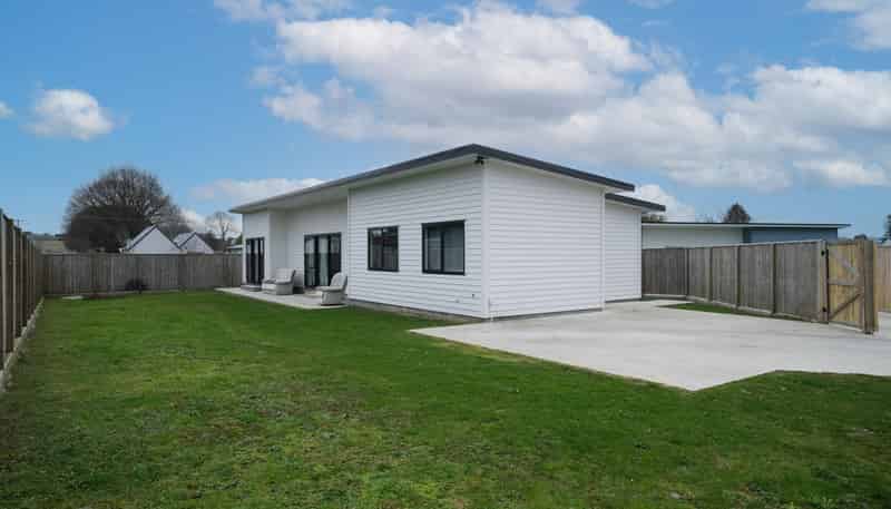 6 Gibson Place, Dannevirke