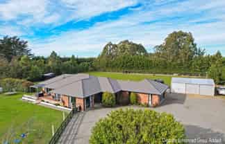 962 Two Chain Road, Swannanoa