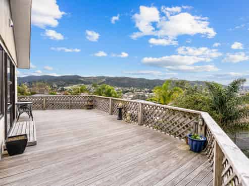 8C Mountain Road, Morningside