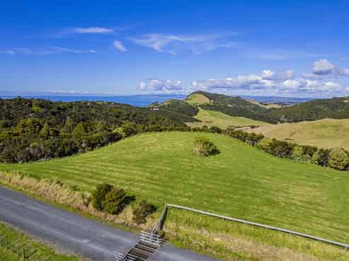 12 Tuaraki Road, Mangawhai Heads