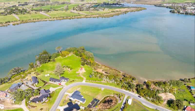 127 Estuary Drive, Mangawhai Heads