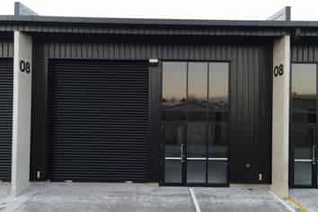 Prime modern industrial unit in Riverlea