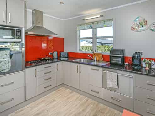 352 Main Road, Tairua