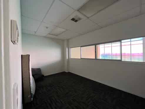 Showroom, Warehouse Plus Office