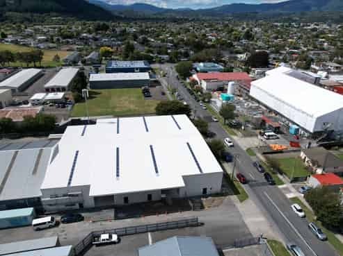 New 900m2 Adjacent to SH2