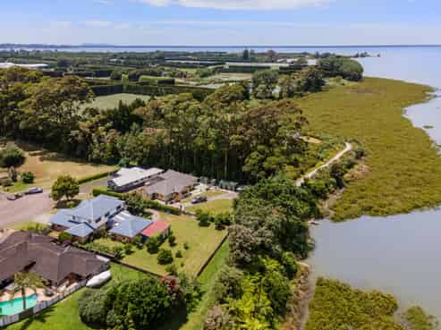 8 Bransley Grove, Katikati