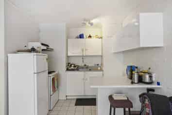 94 Dominion Road, Mount Eden