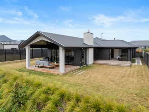 12 Ngaru Crescent, Richmond Heights