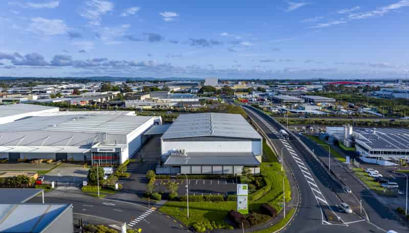 100 Plunket Avenue, Wiri