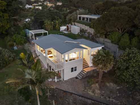 12 Tiri View Road, Palm Beach