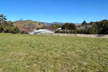 12 Pyke Place, Wakefield