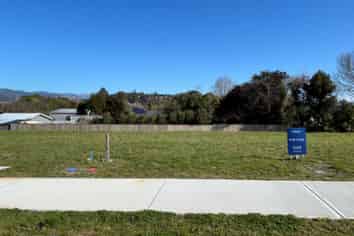 12 Pyke Place, Wakefield