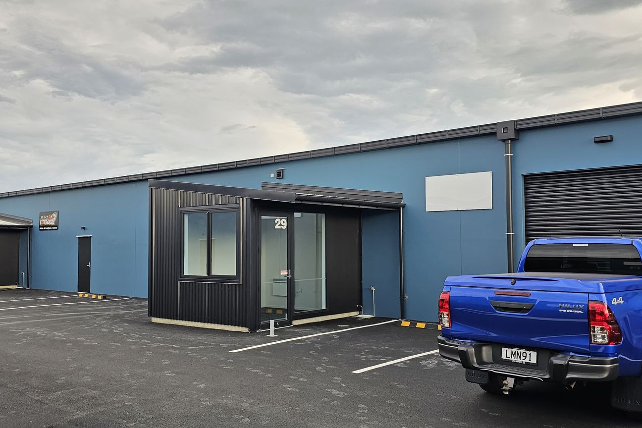 Medium Sized Industrial Unit - Bild 2