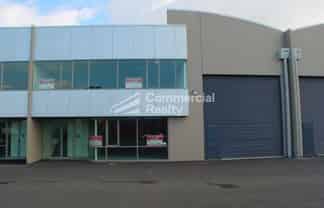 590 Sqm Showroom & Warehouse