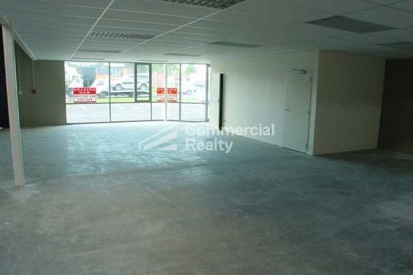 590 Sqm Showroom & Warehouse - Bild 2