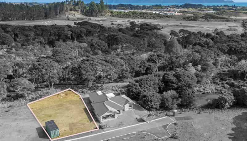16 Anderson Park Drive, WAIKANAE