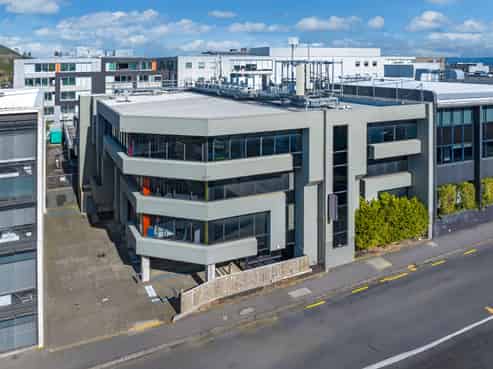 City Fringe Freehold Vacant Possession Mixed-Use