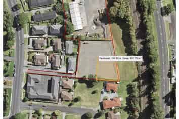 800M² YARD
