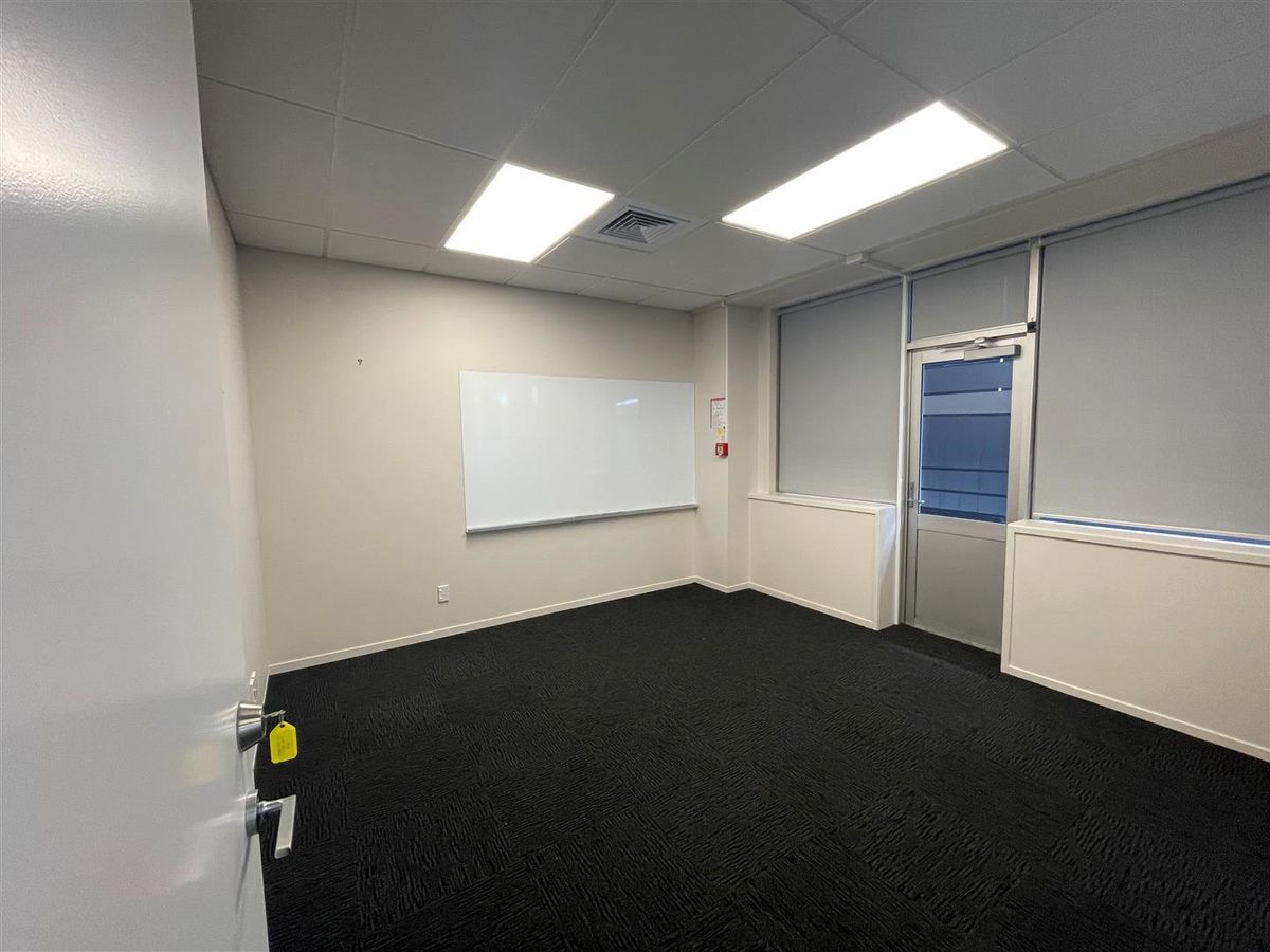 Northcroft 254sqm Office - Ansicht 2