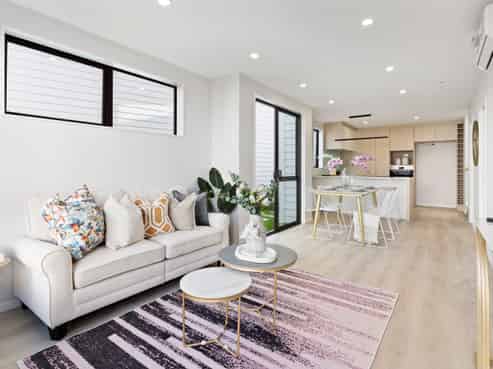 A,B & C/132 Bradbury Road, Botany Downs