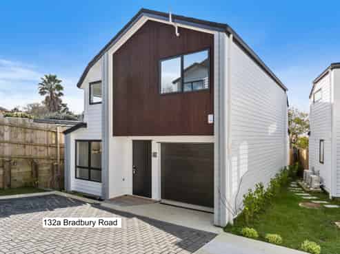 A,B & C/132 Bradbury Road, Botany Downs