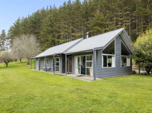 24 Johnson Road, Pukehina