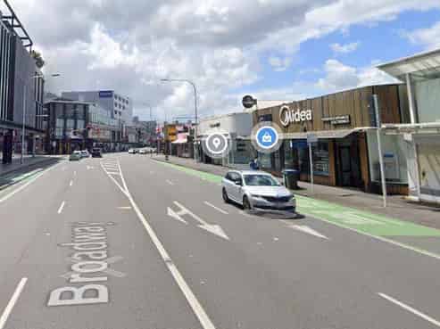 Standalone Broadway Retail