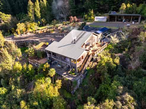 100 Bachelors Road, Little River