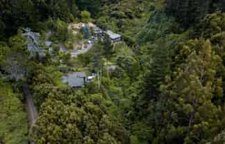 100 Bachelors Road, Little River